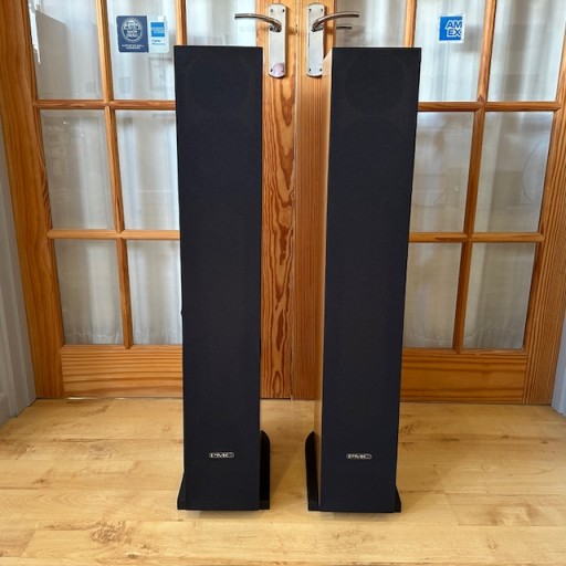 PMC Twenty.23 Floorstanding Loudspeakers Oak Finish - Pair PMC Twenty.23 Floorstanding Loudspeakers Oak Finish - Pair