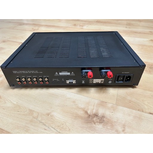 MOON i-1 Integrated Amplifier - Black Finish