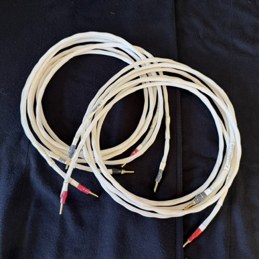 Synergistic Research Foundation Loudspeaker Cable - 8ft (2.5 metre) Pair - Banana to Banana