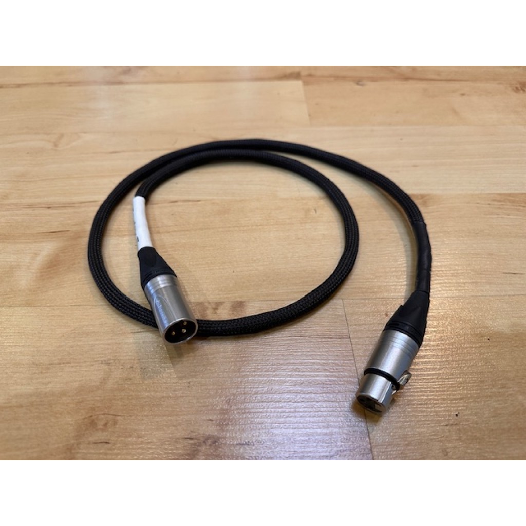 Tellurium Q Black II Digital Waveform II XLR - 1.0 Metres
