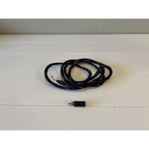 Entreq Macro Complete Grounding Kit (Macro Ground Box & Cable with RCA Adaptor) Entreq Macro Complete Grounding Kit (Macro Ground Box & Cable with RCA Adaptor)