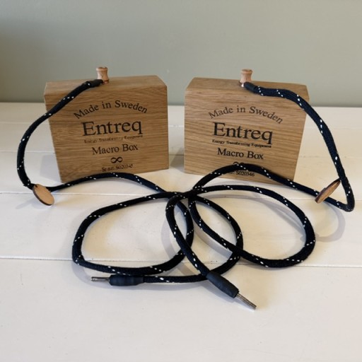 Entreq Macro Twin Grounding Kit (Macro Ground Boxes & Cables) Entreq Macro Twin Grounding Kit (Macro Ground Boxes & Cables)