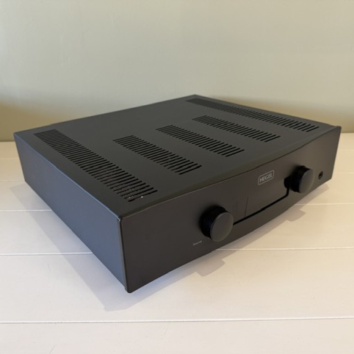 Hegel H190v Integrated Amplifier - Black