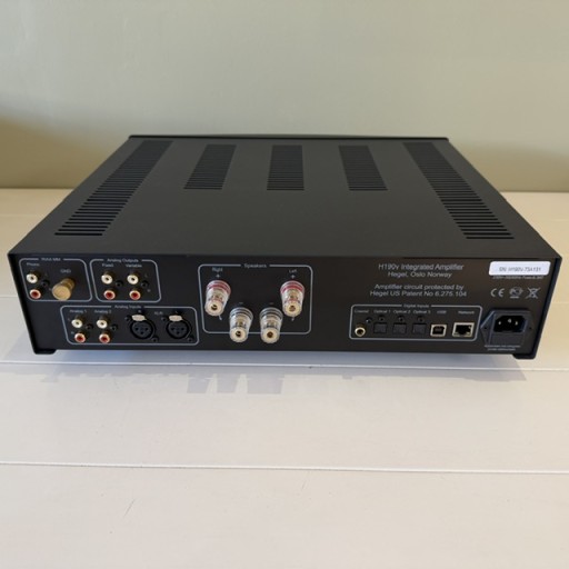 Hegel H190v Integrated Amplifier - Black