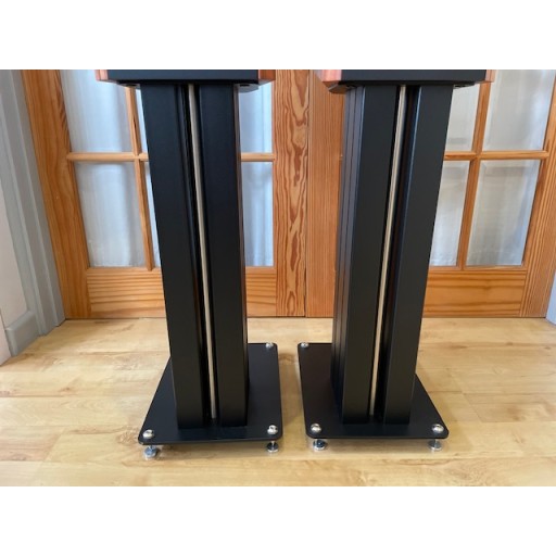 Kudos Titan 505 Loudspeakers in Tineo Finish - Pair + Stands